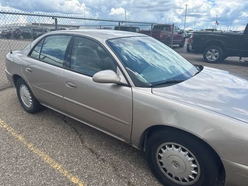 Used 2003 Buick Century Custom w/ Preferred Equipment Group 1SB FWD image 9