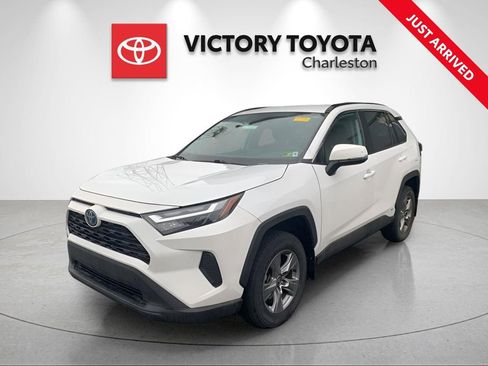 Used 2023 Toyota RAV4 XLE image 1