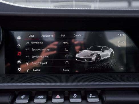 Used 2024 Porsche 911 Carrera GTS w/ Premium Package image 63