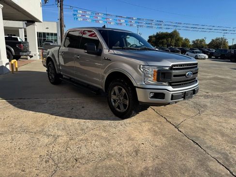 Used 2020 Ford F150 XLT w/ Equipment Group 302A Luxury image 8