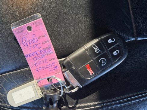 Used 2019 Jeep Grand Cherokee Limited image 33