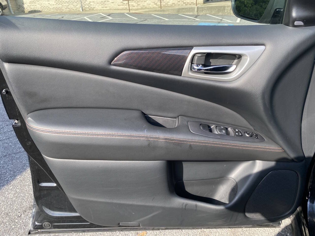 Used 2019 Nissan Pathfinder SV w/ Rock Creek Edition AWD/4WD image 9