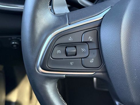 Used 2022 Buick Envision Essence w/ Technology Package I image 12