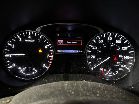 Used 2016 Nissan Pathfinder SL w/ SL Tech Package image 10