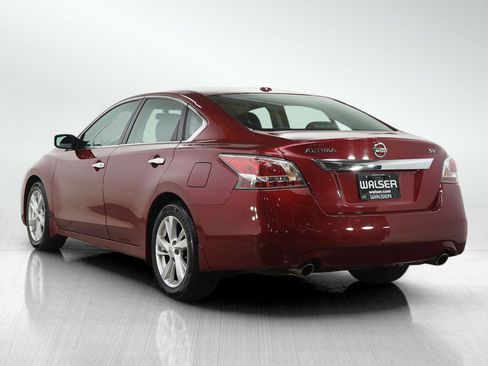 Used 2015 Nissan Altima 2.5 SV FWD image 3