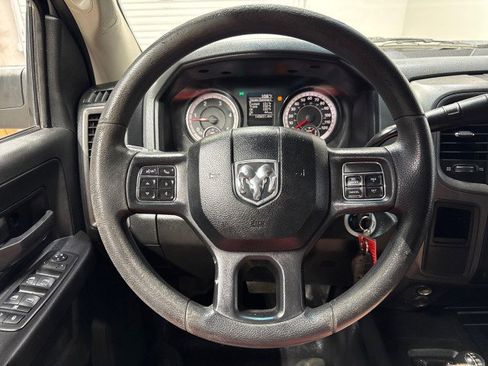 Used 2018 RAM 2500 Tradesman w/ Chrome Appearance Group AWD/4WD image 16