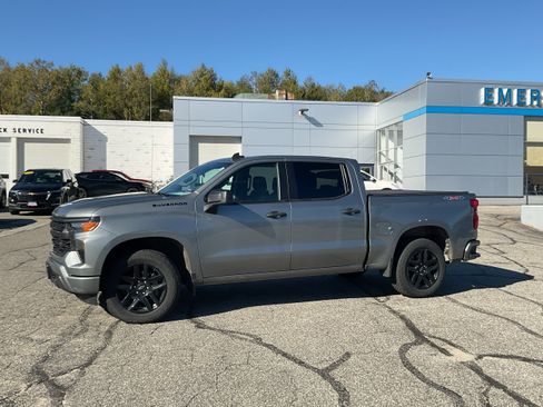 Used 2023 Chevrolet Silverado 1500 Custom w/ LPO, Dark Essentials Package image 7