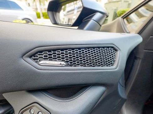 Used 2022 Lamborghini Huracan EVO RWD image 51