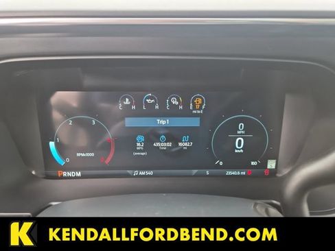 Certified 2025 Ford F350 Platinum w/ Tremor Off-Road Package AWD/4WD image 14