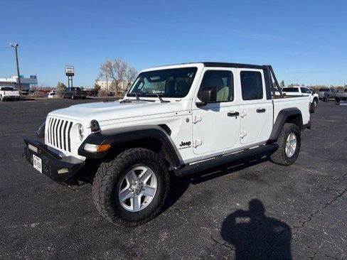 Used 2020 Jeep Gladiator Sport w/ Quick Order Package 24S image 2