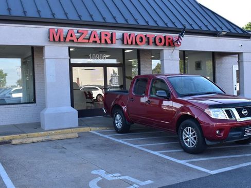 Used 2015 Nissan Frontier SV w/ SV Value Truck Package AWD/4WD image 8