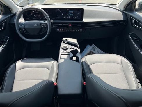 Certified 2025 Kia EV6 Light RWD image 10