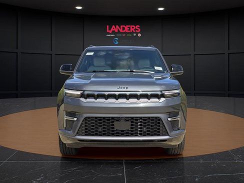 New 2026 Jeep Grand Wagoneer Limited AWD/4WD image 4
