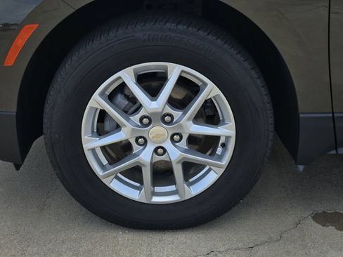 Used 2024 Chevrolet Equinox LT AWD/4WD image 10