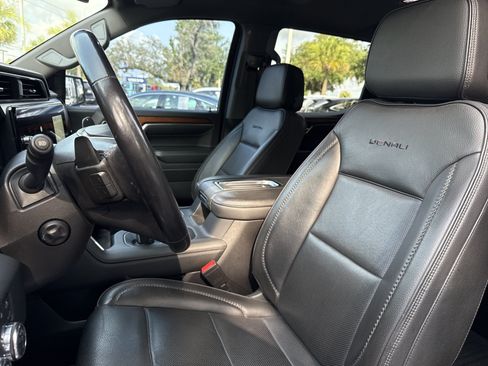Used 2022 GMC Sierra 1500 Denali AWD/4WD image 15