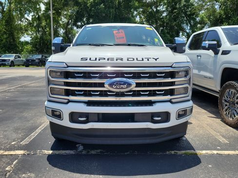 Used 2024 Ford F250 Platinum w/ FX4 Off-Road Package AWD/4WD image 2