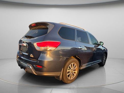 Used 2013 Nissan Pathfinder SL w/ Trailer Tow Pkg FWD image 4