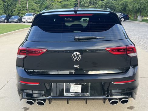 Used 2024 Volkswagen Golf R AWD/4WD image 8