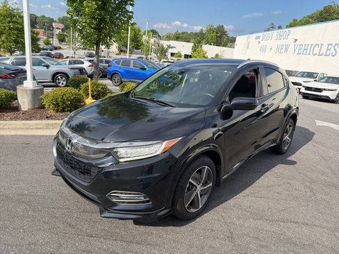 Used 2019 Honda HR-V Touring image 3