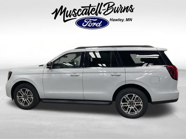 Used 2025 Ford Expedition Active AWD/4WD image 4