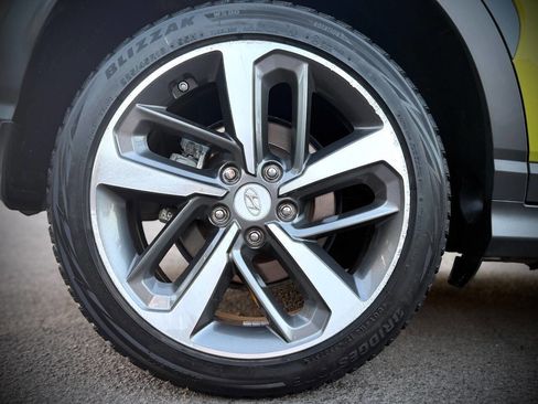Used 2019 Hyundai Kona Ultimate AWD/4WD image 15