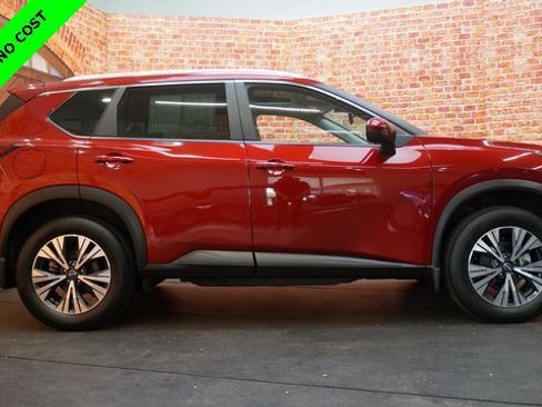 Used 2022 Nissan Rogue SV w/ SV Premium Package image 8