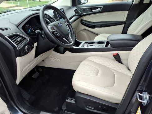 Used 2024 Ford Edge Titanium AWD/4WD image 10
