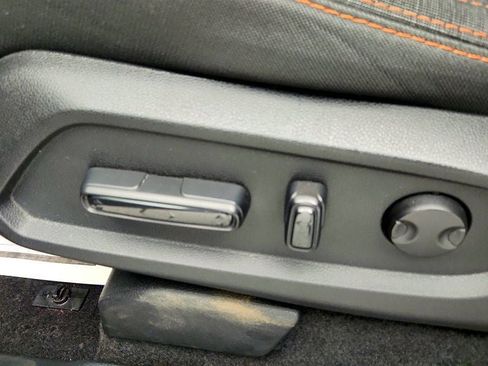 Used 2025 Honda Pilot Sport image 11