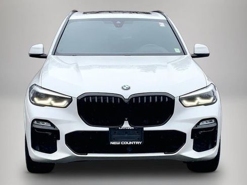 Used 2019 BMW X5 xDrive40i w/ M Sport Package image 3