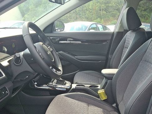 New 2026 Kia Seltos S image 14