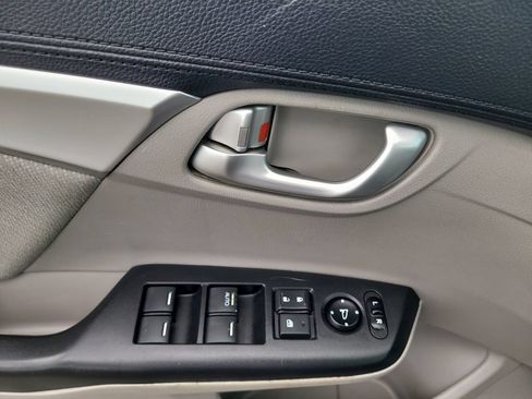 Used 2013 Honda Civic EX image 16