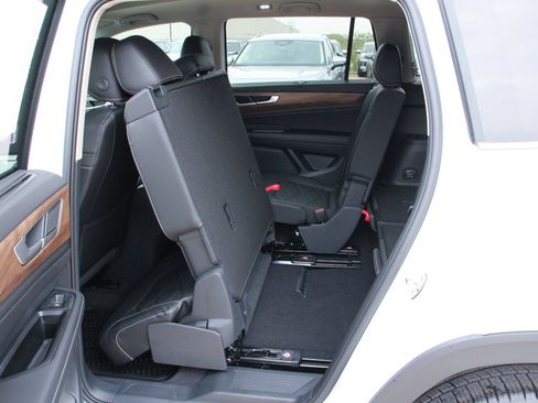 Certified 2026 Volkswagen Atlas SE FWD image 26