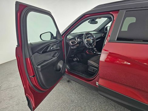 Used 2023 Chevrolet TrailBlazer RS w/ Convenience Package image 19