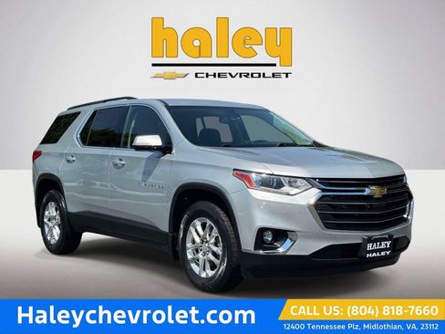Used 2019 Chevrolet Traverse LT w/ LPO, Cargo Package FWD image 1