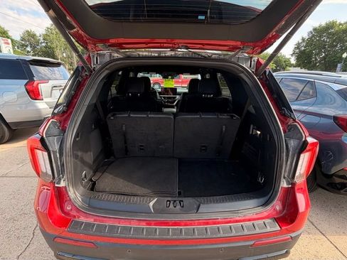 Used 2025 Ford Explorer ST-Line AWD/4WD image 20