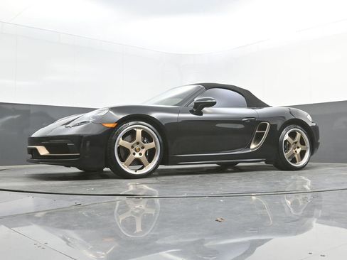 Certified 2022 Porsche 718 Boxster RWD image 27