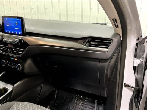 Used 2025 Ford Escape Active AWD/4WD image 16