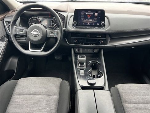 Certified 2023 Nissan Rogue SV image 4