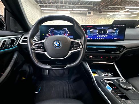 Used 2025 BMW i4 eDrive40 w/ M Sport Package RWD image 8