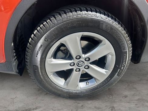Used 2015 Toyota RAV4 XLE AWD/4WD image 9