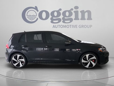 Used 2019 Volkswagen Golf 4-Door FWD image 6