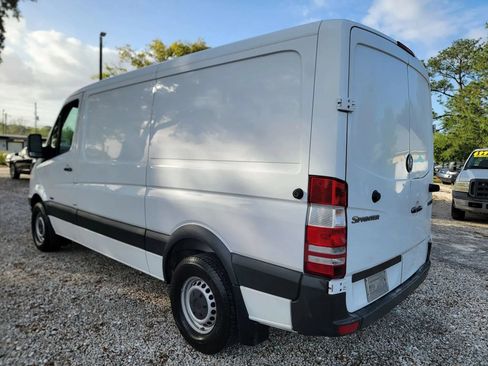 Used 2012 Mercedes-Benz Sprinter 2500 image 7