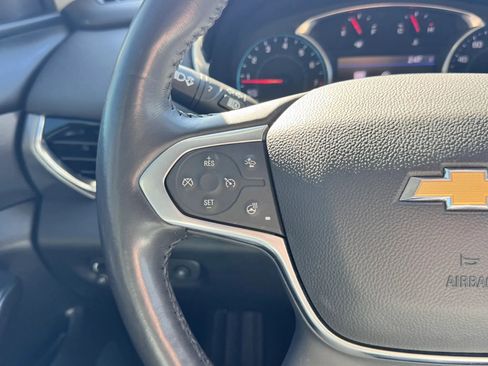 Used 2021 Chevrolet Traverse Premier image 14