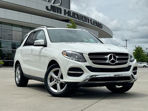 Used 2018 Mercedes-Benz GLE 350 image 2