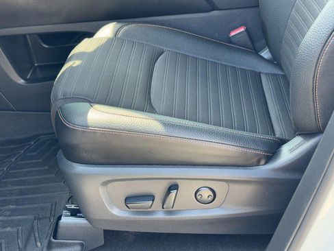 Used 2024 Nissan Pathfinder Rock Creek AWD/4WD image 16