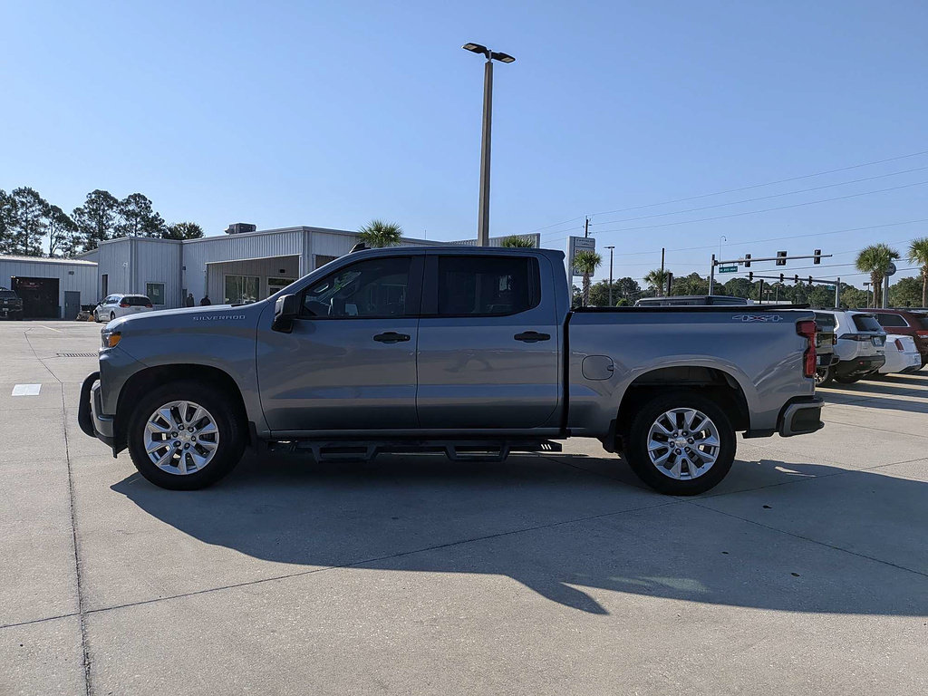 Used 2019 Chevrolet Silverado 1500 Custom w/ Custom Value Package AWD/4WD image 6