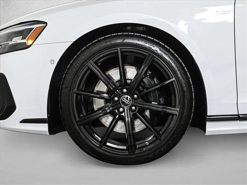 Used 2022 Audi A8 L 3.0T image 25