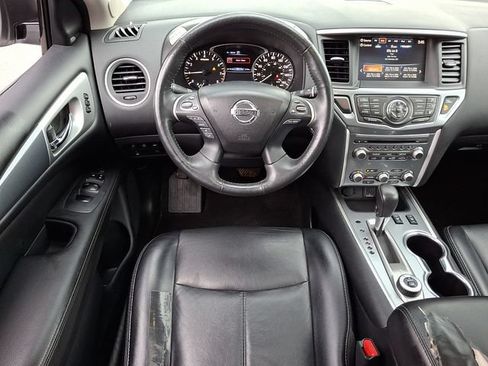 Used 2019 Nissan Pathfinder SL w/ SL Premium Package AWD/4WD image 12