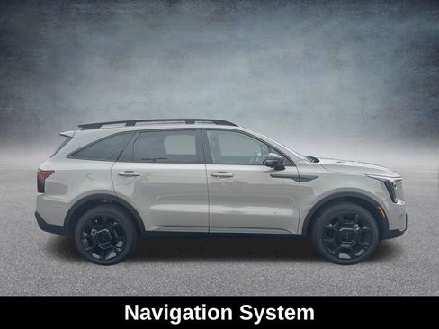 Used 2025 Kia Sorento SX AWD/4WD image 6