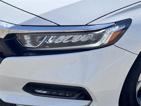 Used 2019 Honda Accord EX-L image 10